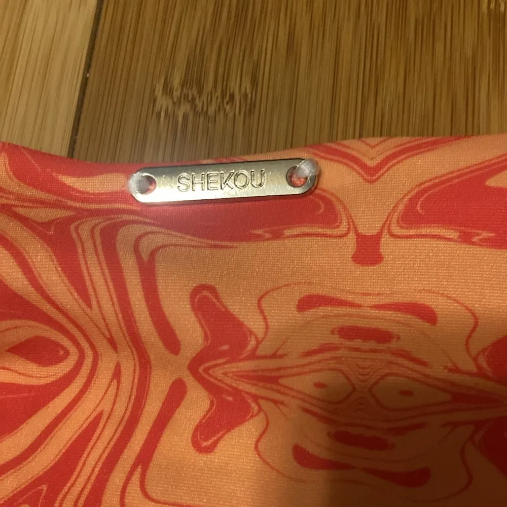 SHEKOU Orange/Red 2 Piece Bikini Set Top Size Small & Bottom Size Medium NWT - Image 13