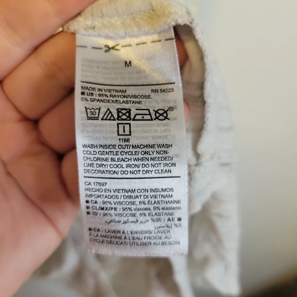 Luxe Tee size medium NWT COMFY, SOFT , CASUAL, LOUNGE SHIRT - Image 5