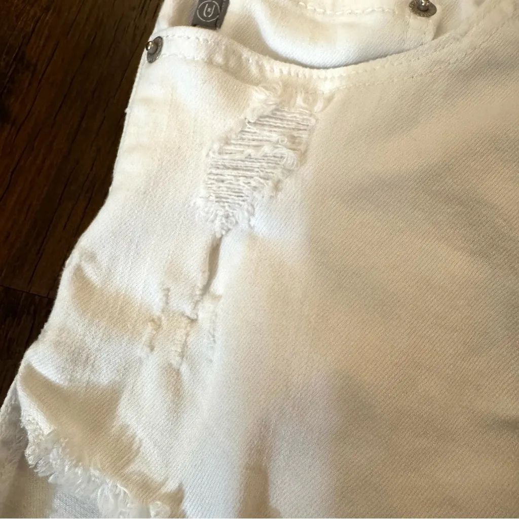 JUST USA white denim button fly distressed shorts, size M - Image 6