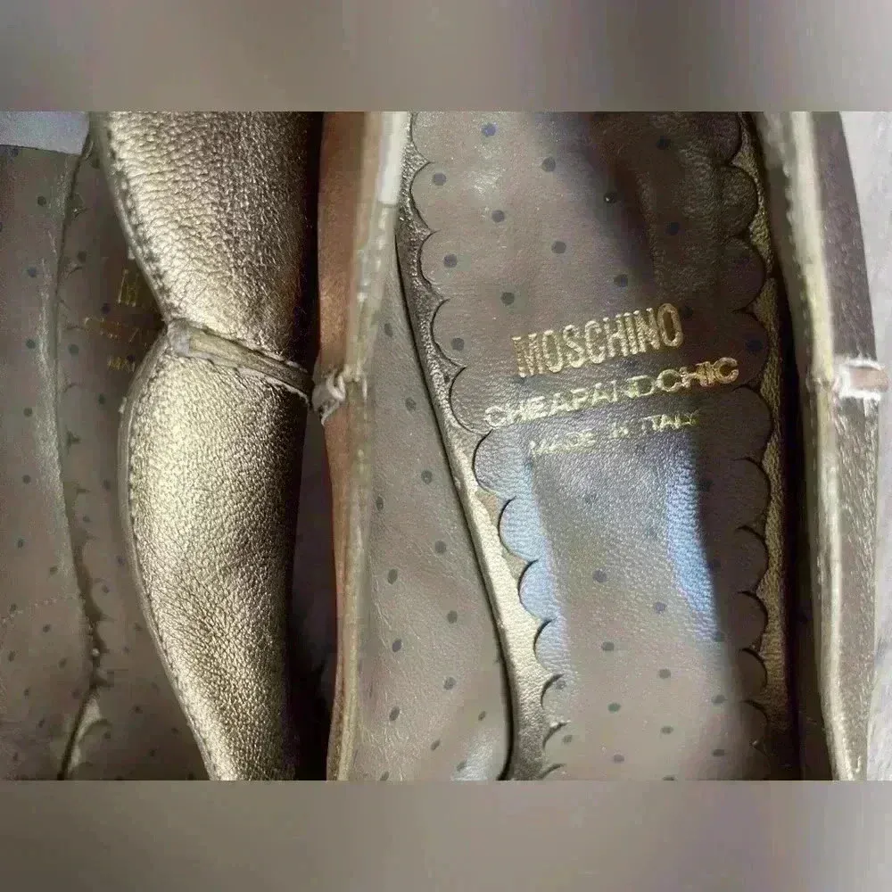 Moschino‎ Women’s Vintage Gold Pumps With Bows Shoes Size 7.5 - Image 8