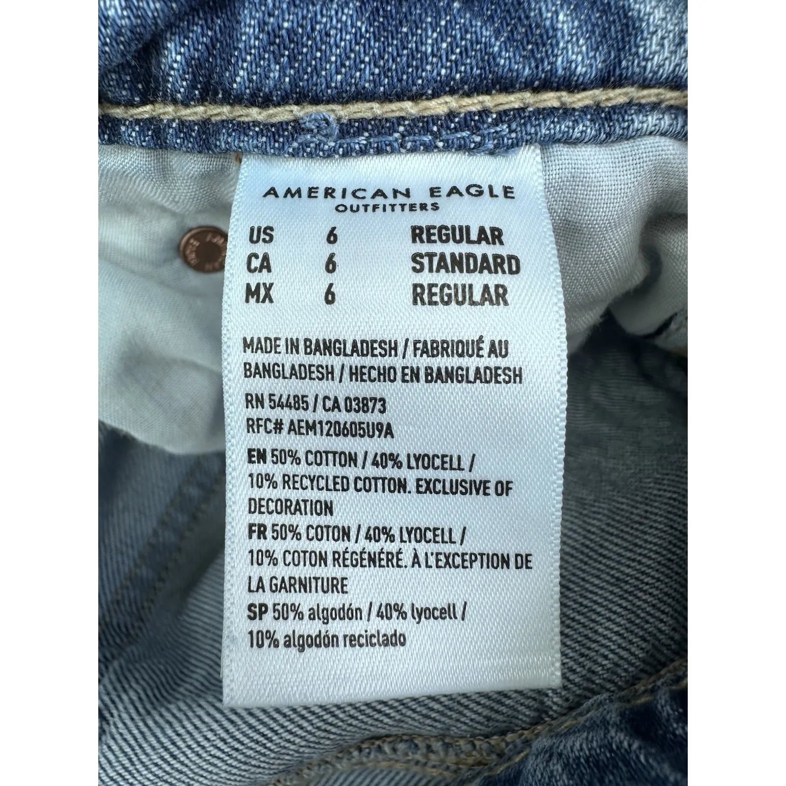 American Eagle Women's Size 6 R Super High Rise Baggy Wide Leg Jeans Distressed - Image 6