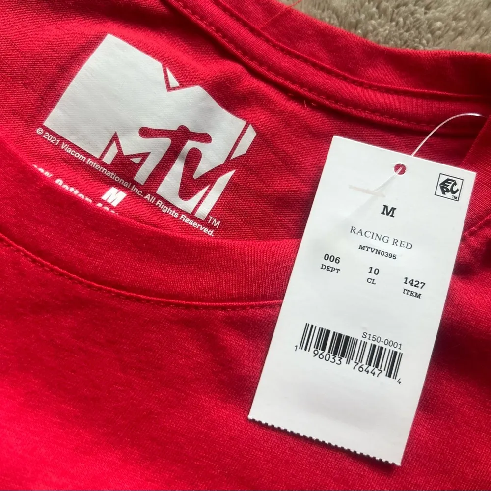 NWT Red MTV Graphic T - Image 4