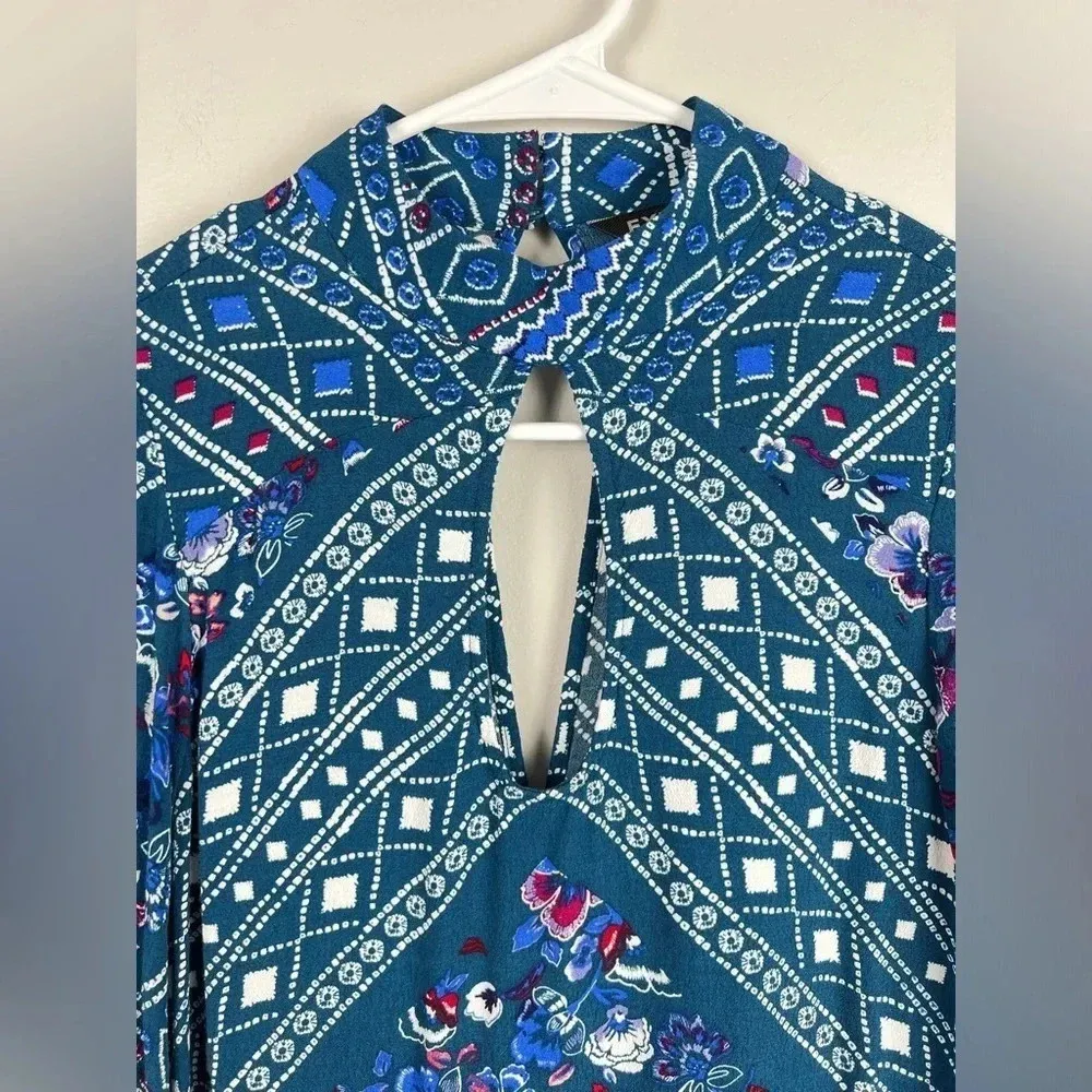 Express Cobalt Blue floral print key hole long sleeve dress‎ size XS - Image 6