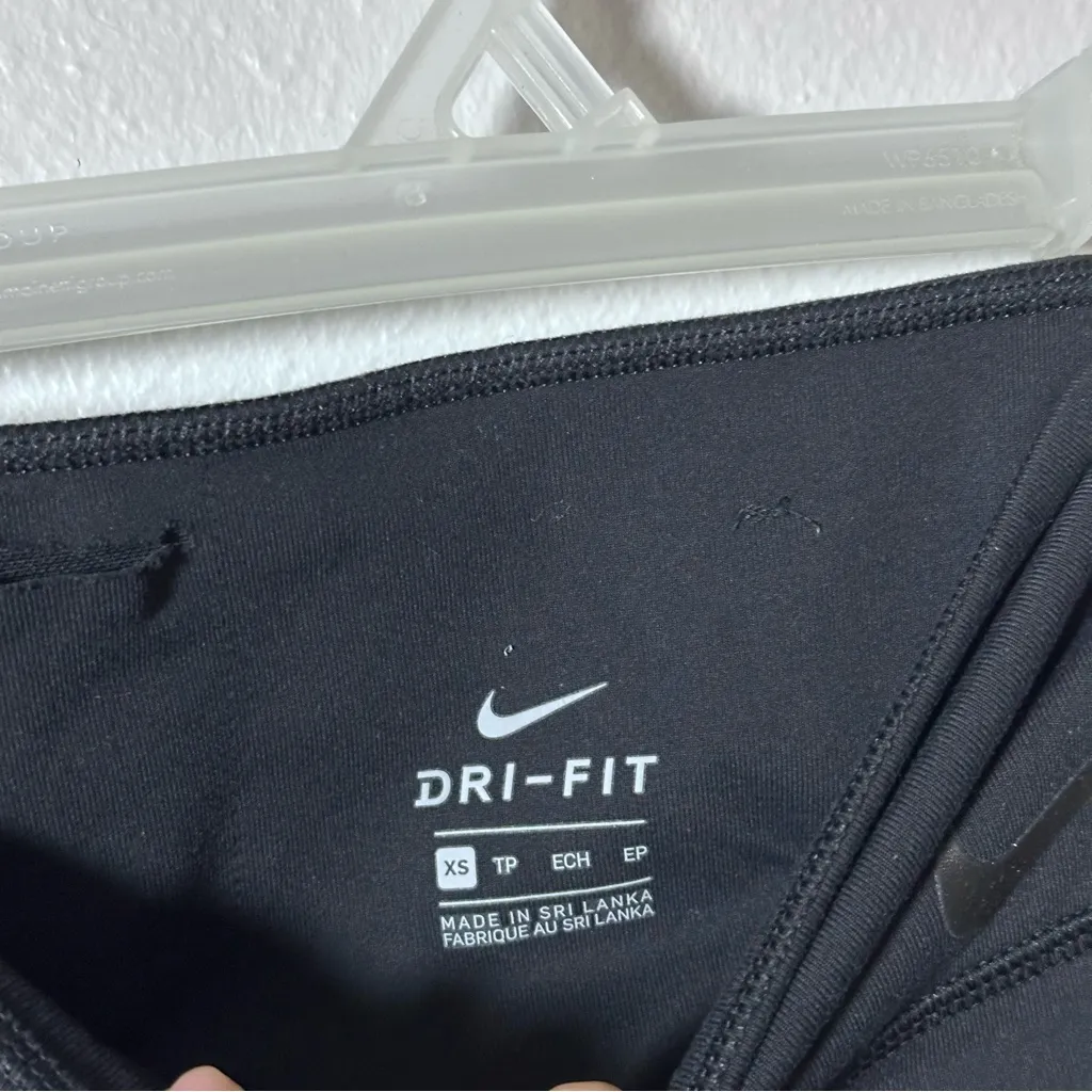 Nike Women Dri-Fit Capri Leggings‎ Black Athletic Size XS - Image 3