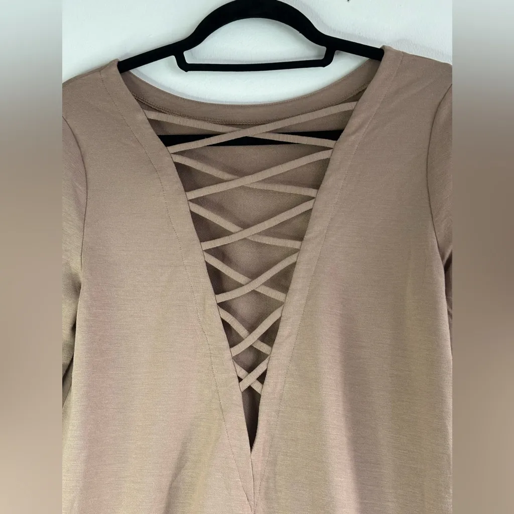 Forever 21 Tan Women’s Crisscross Pullover Sweatshirt Size XS - Image 4