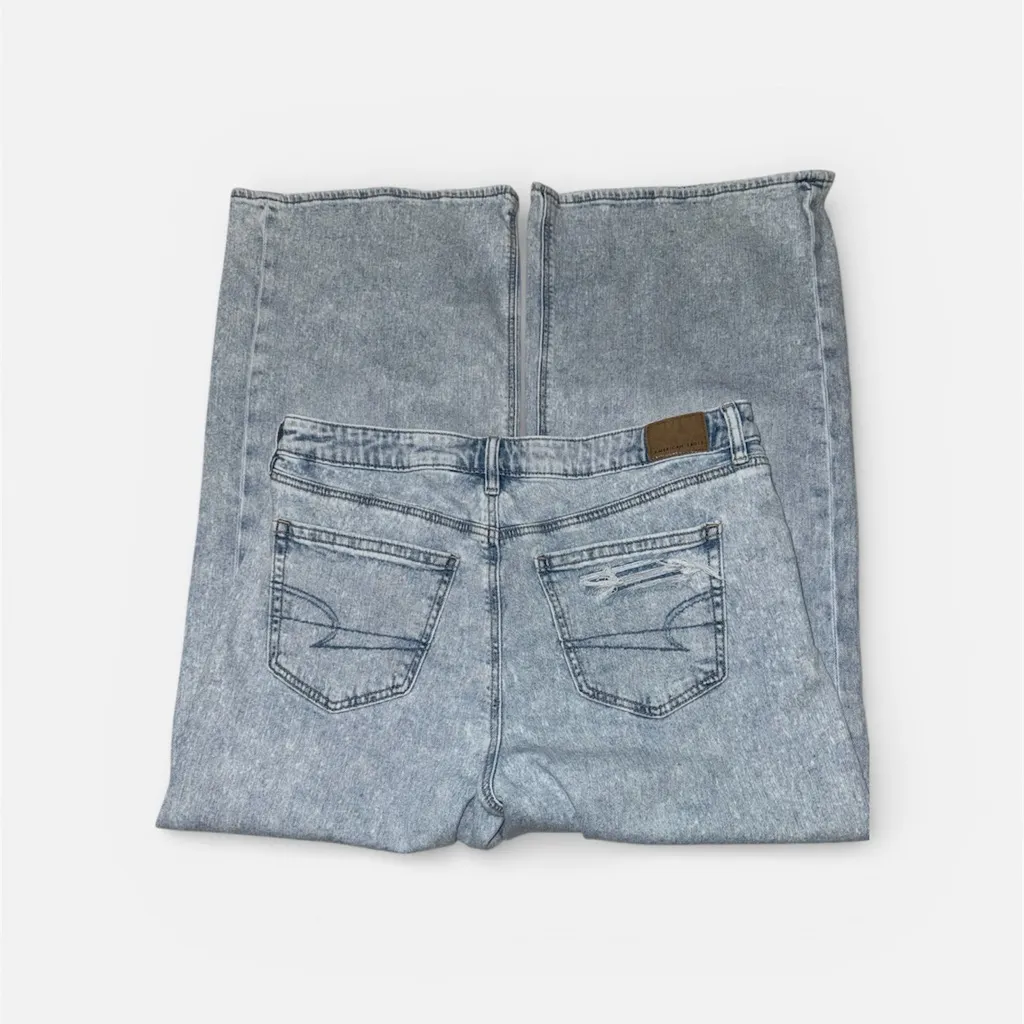 American Eagle Super High Rise Baggy Wide Leg Jeans Size 10 Short Light Wash - Image 6