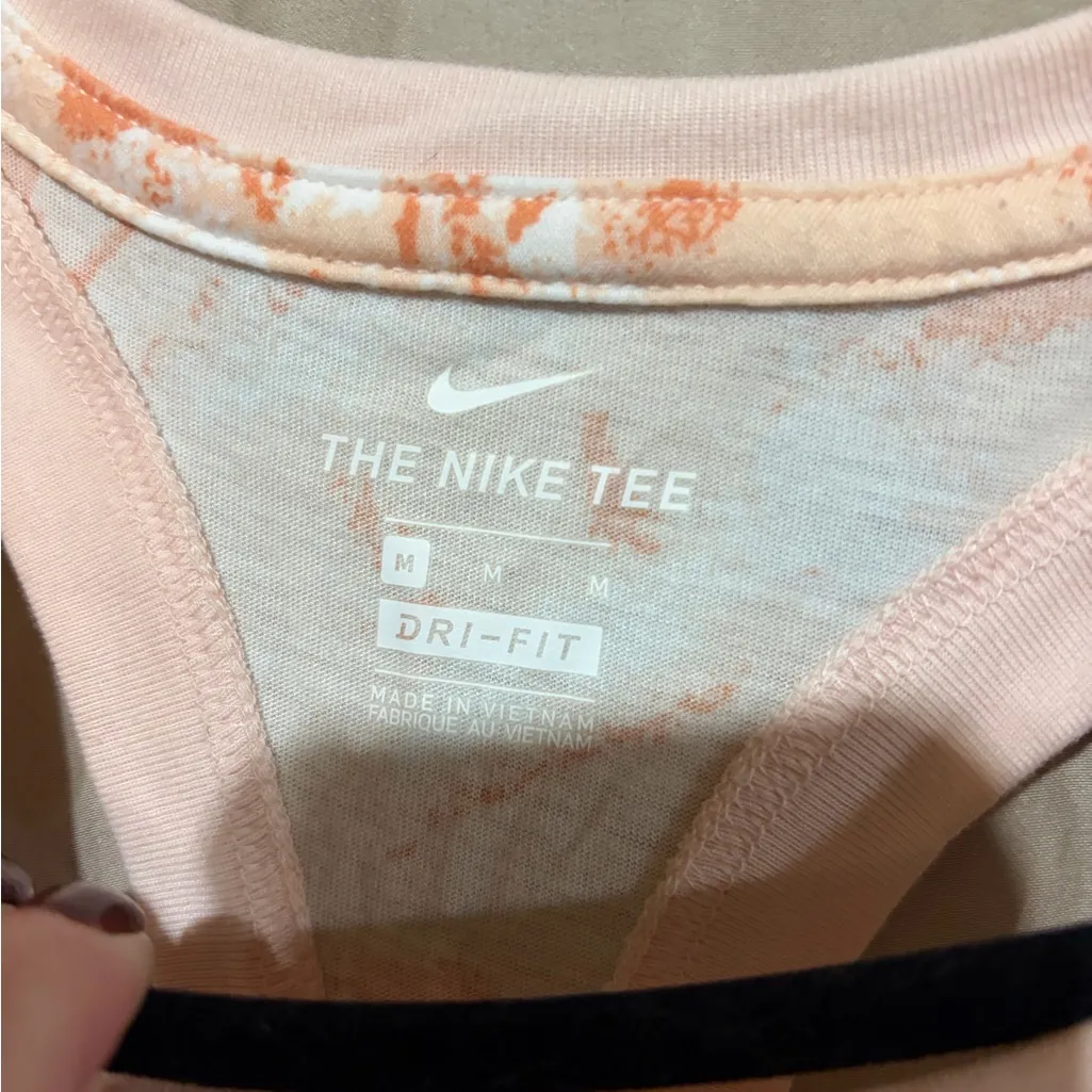 Nike tank top - Image 2