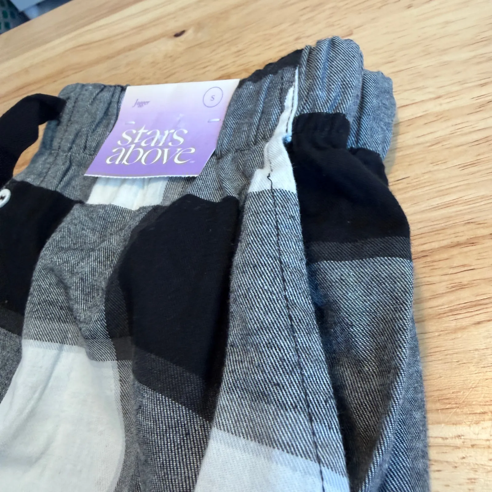 Stars Above Women's Cream and Black Flannel Jogger Pants - Size Small - NWT - Image 4