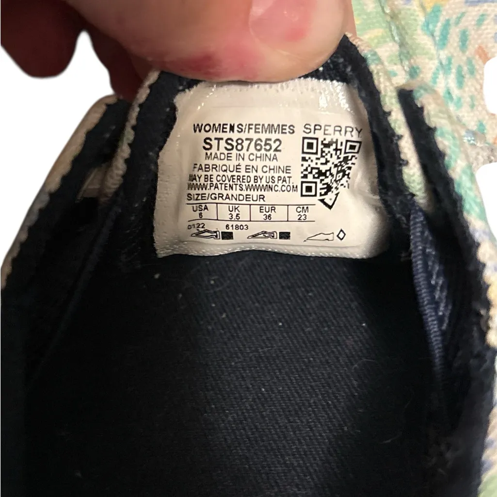 Sperry Women's Pastel Patterned Sneakers - Image 3
