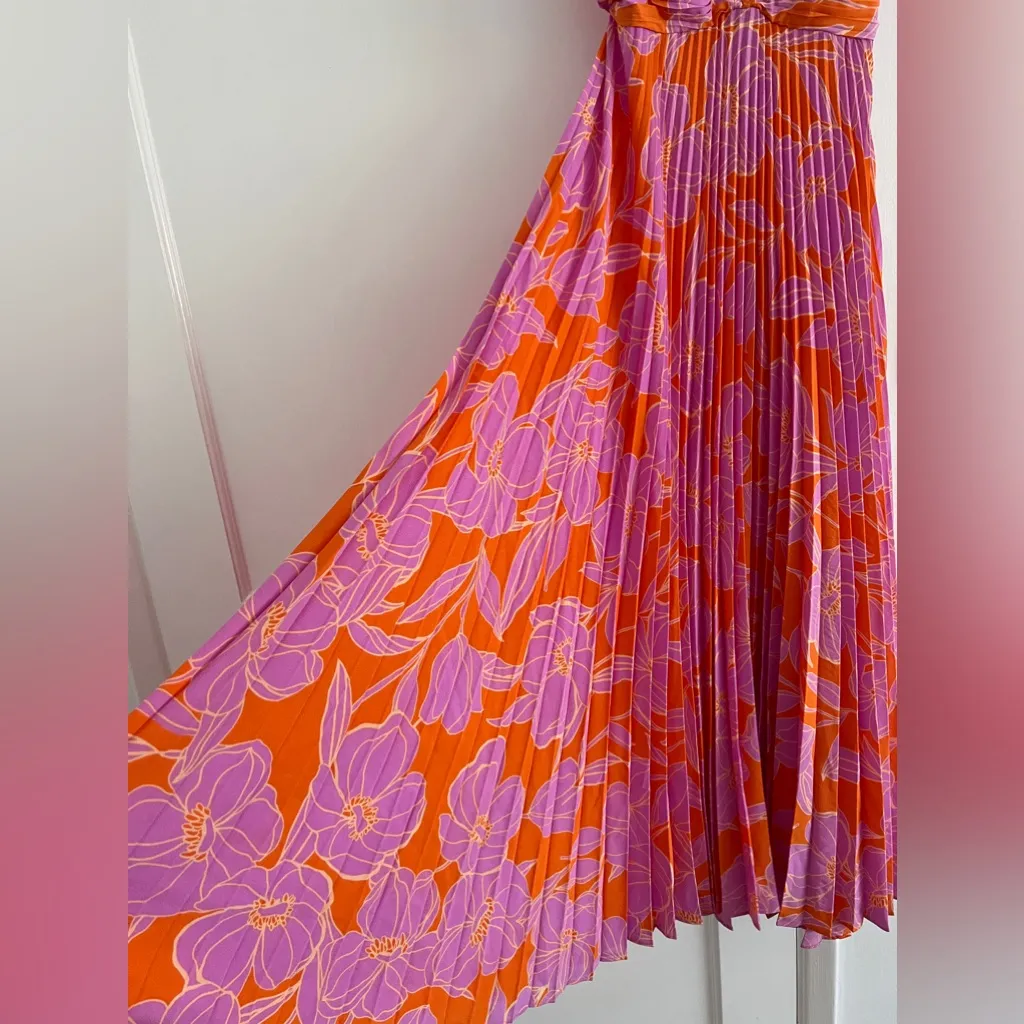 ASTR Blythe Dress in Orange & Purple Floral - Image 9