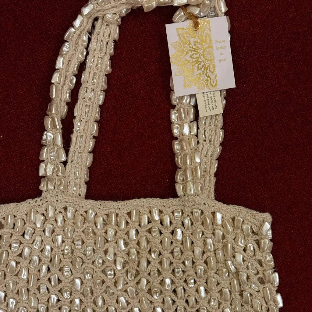 NWT Viral Cream White Knit Crochet Pearl Beaded Tote Bag Brand New Made in India - Image 4