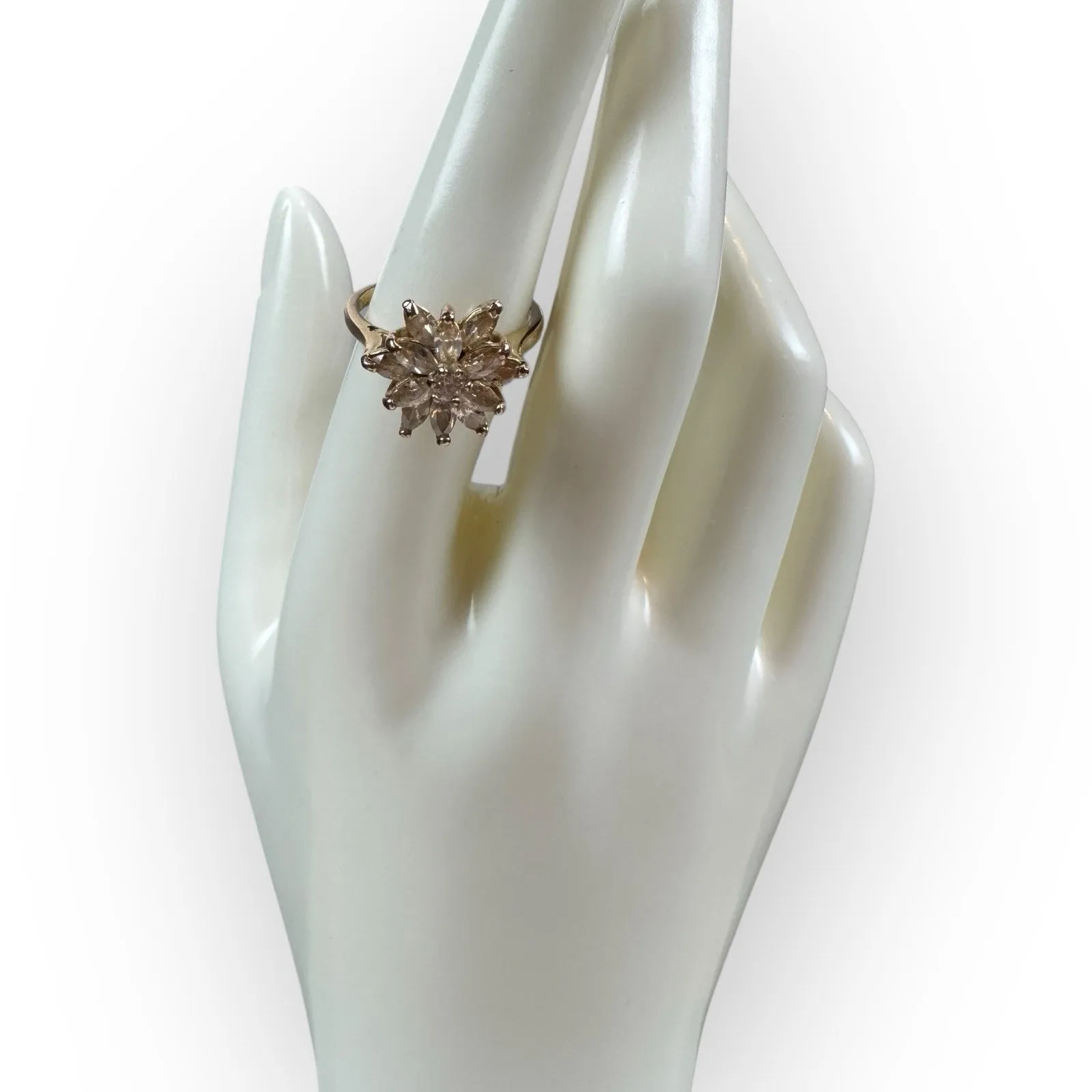 Vintage Flower Statement Ring Size 7.5 Gold - Image 2