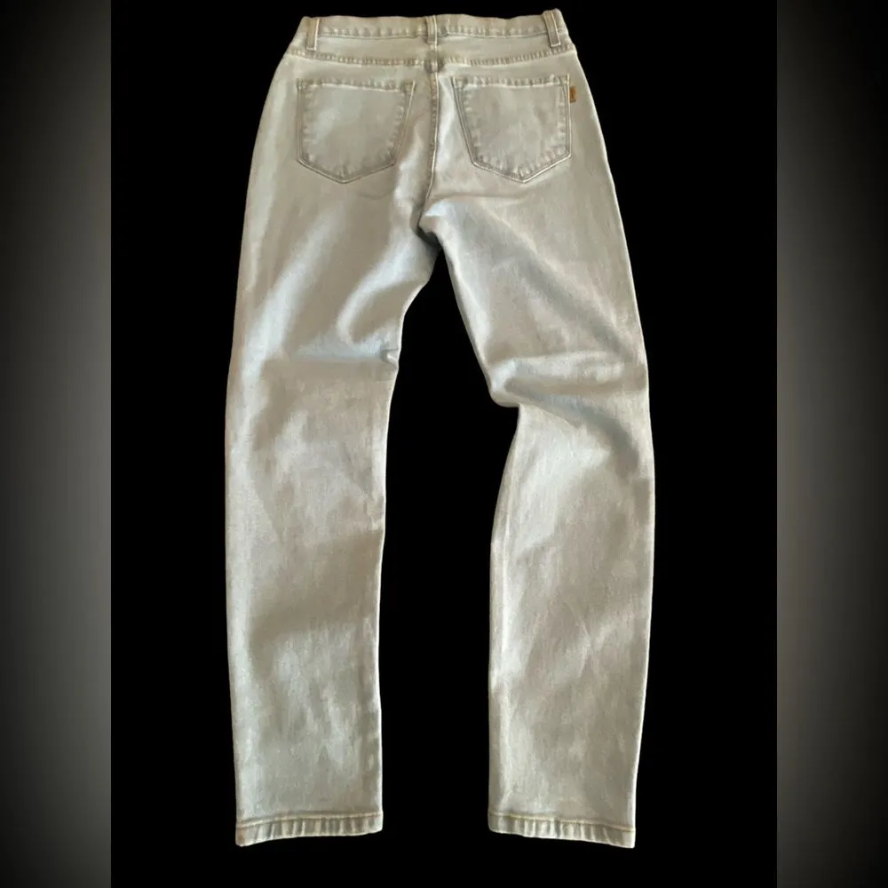 Vibrant light wash high waisted distressed jeans NWT sizes 9 Juniors - Image 4