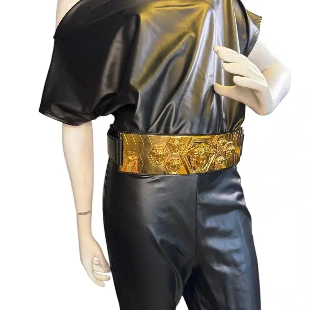 Rare Versace Limited Edition Medusa Bondage Leather Belt. - Image 5