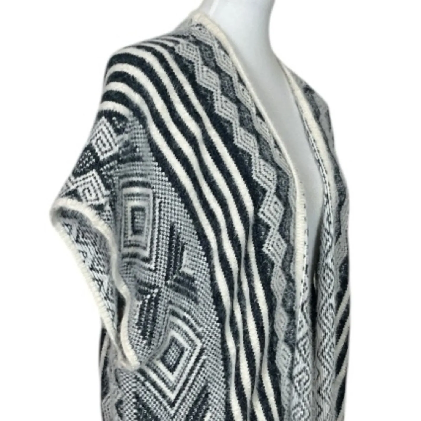 Emory Park Long Fringe Cardigan Sweater Open Front Cream Gray Boho Women’s Large - Image 6