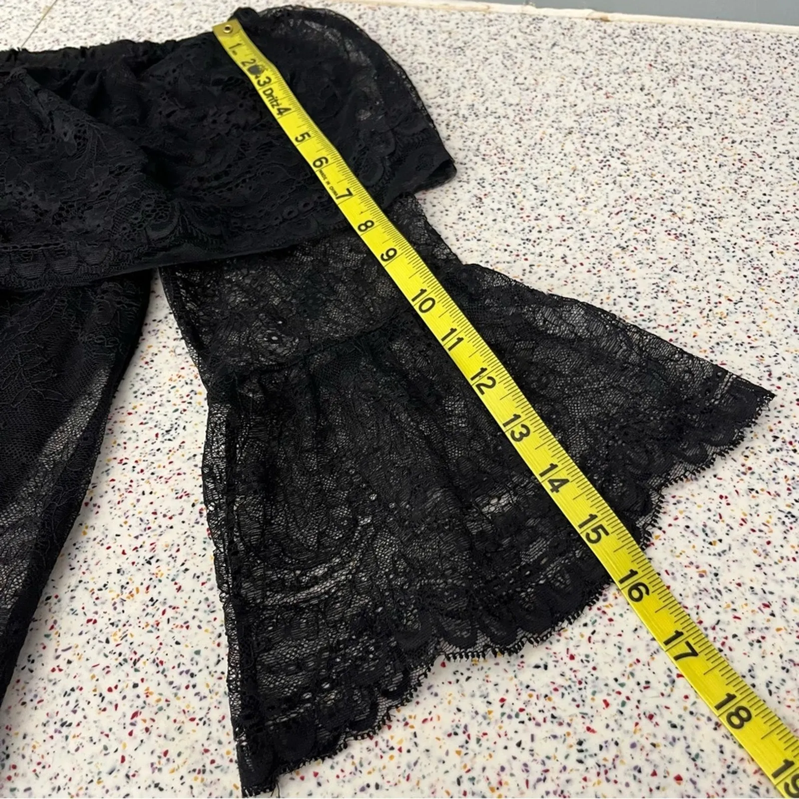 Marciano Keona Off The Shoulder Black Lace Tiered Top Y2K Women’s Medium - Image 6