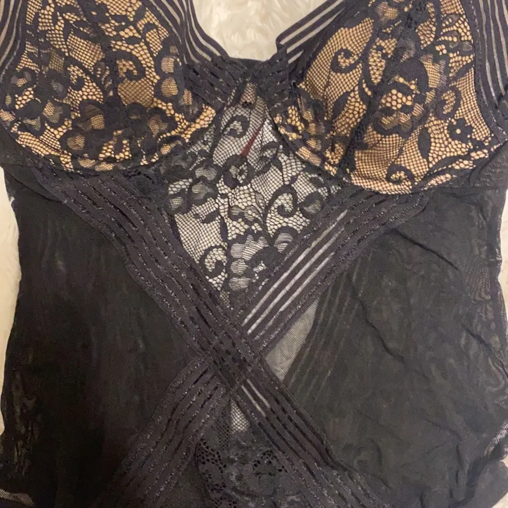 New with out tags adore me lingerie. Super sexy with lace and open back. Size S. - Image 2