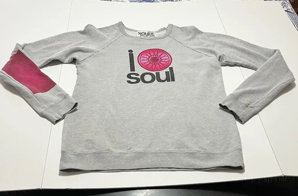 Soul Cycle Womens Size Medium Grey Gray Sweatshirt Long Sleeve Cycling Athletic - Image 1