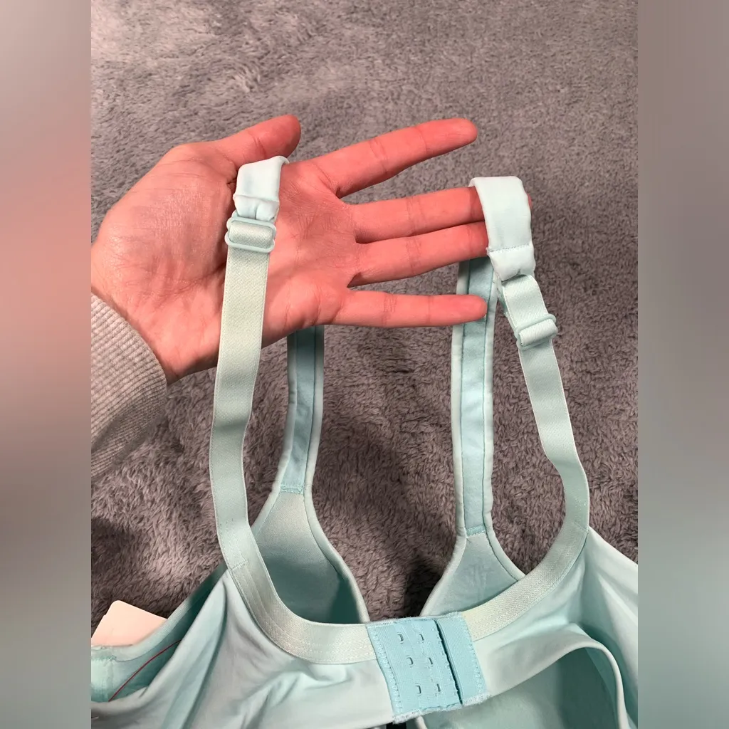 Barely There beyond bare Light Blue Bra full coverage underwire 34D Size undefined - Image 6