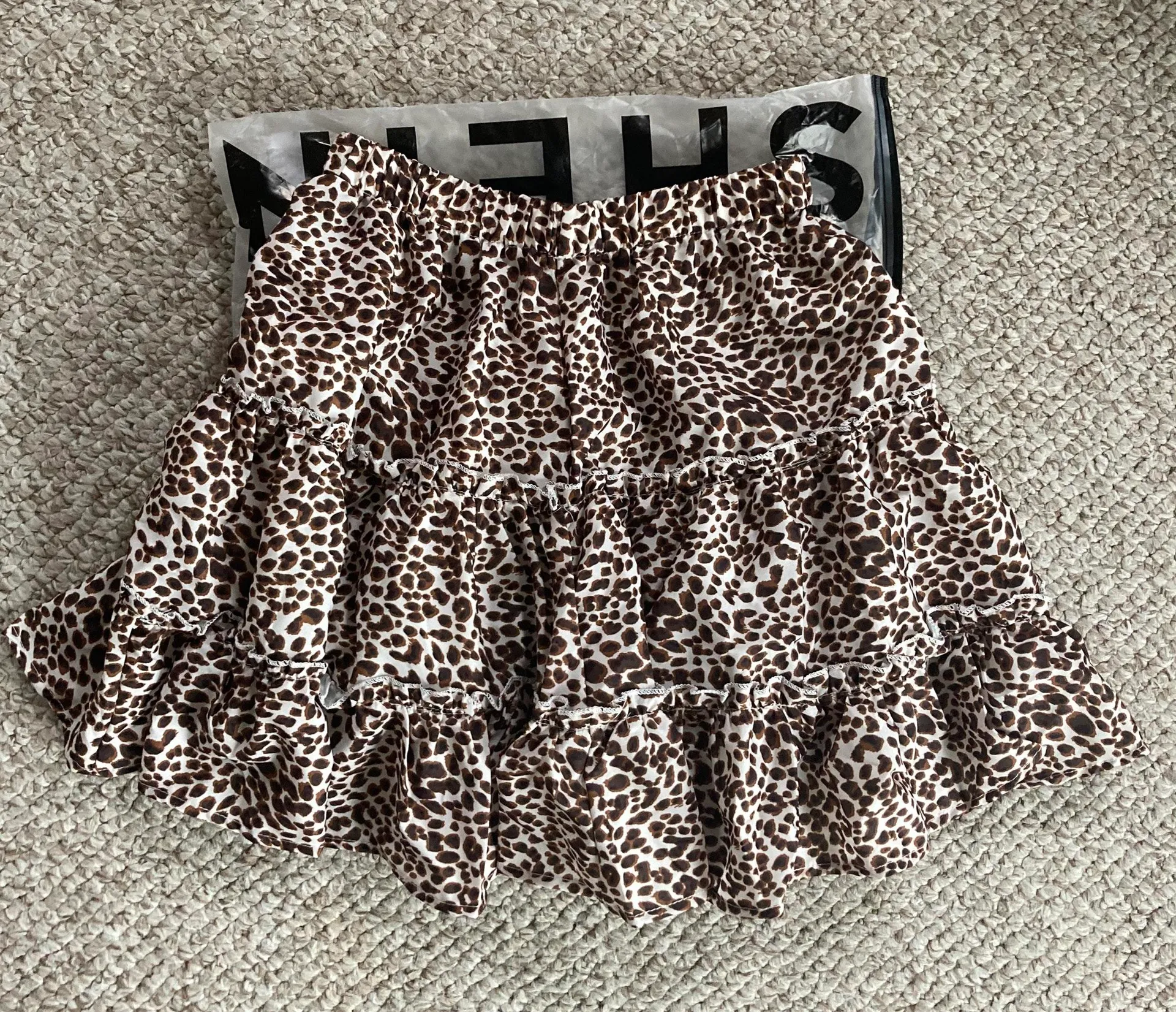 SheIn Leopard Skirt - Image 2