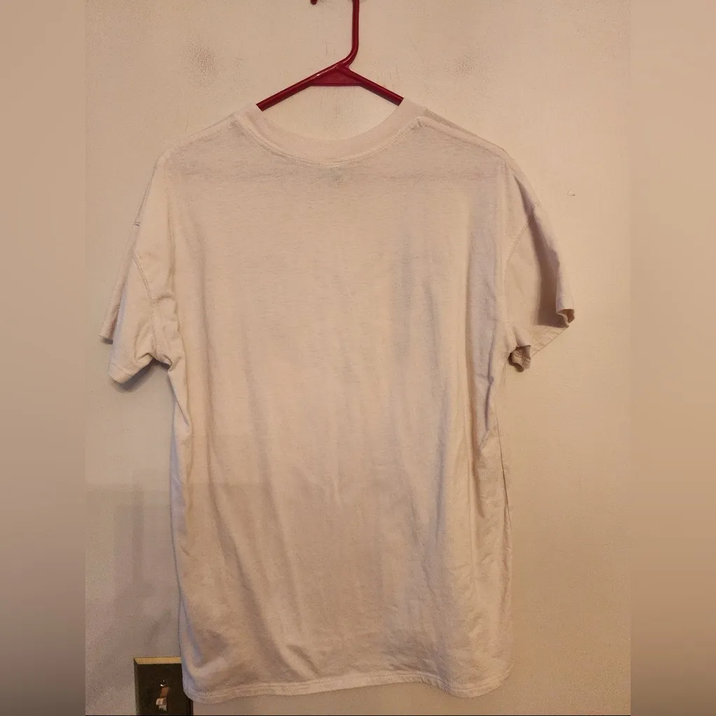 Wild fable white butterfly graphic t-shirt size womens small - Image 2