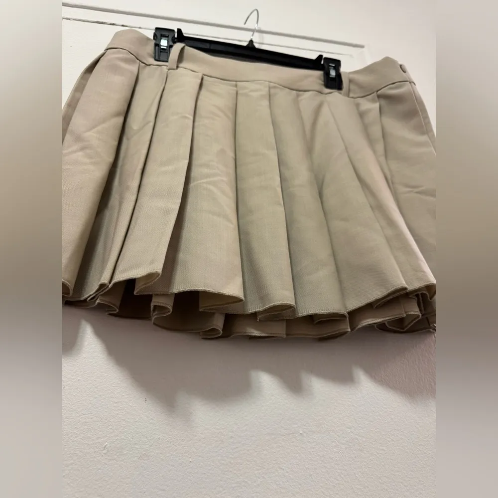Babaton Dormer Schoolgirl Pleated Skirt originally $148 in Tundra Taupe - Image 7