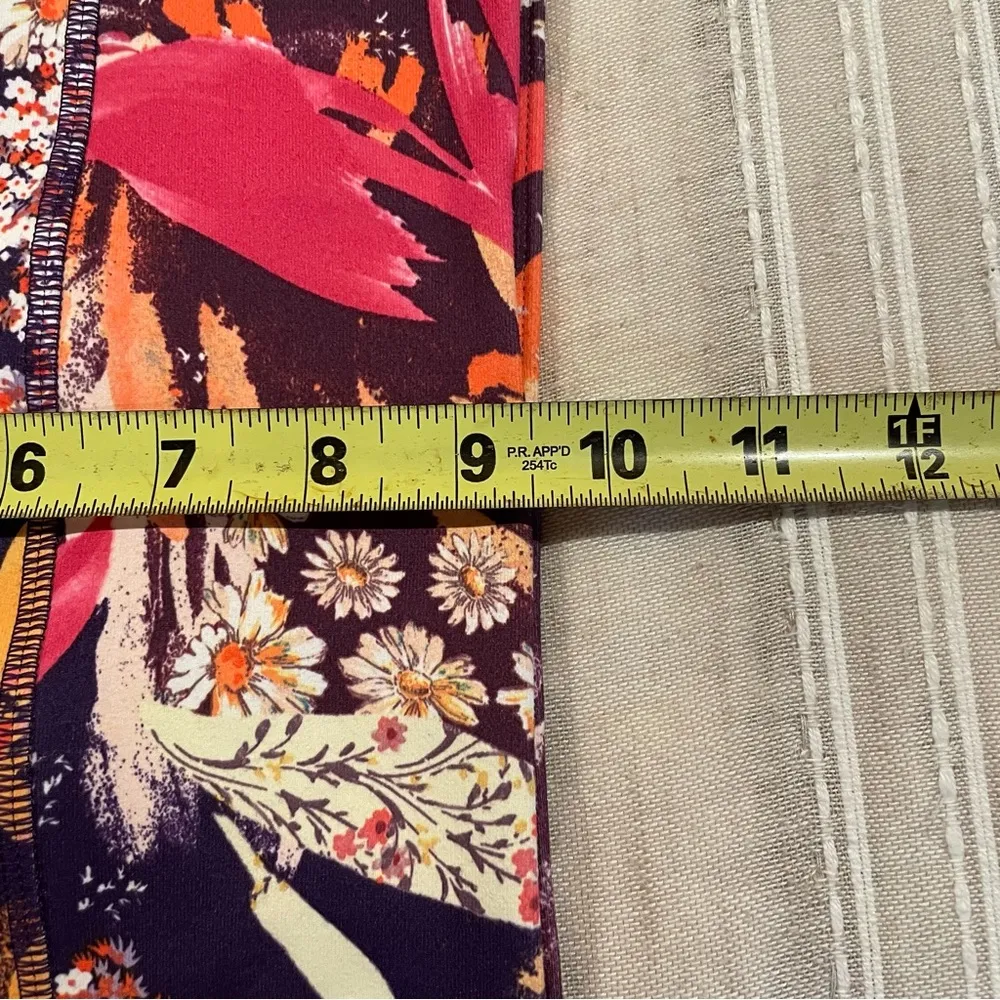 Fabletics Floral Print Define Powerhold Mid Rise Activewear Workout Leggings - Image 8