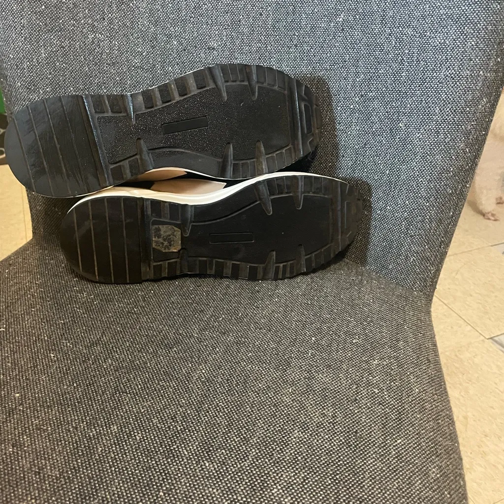 Aldo Black and Tan Athletic Shoes - Image 6