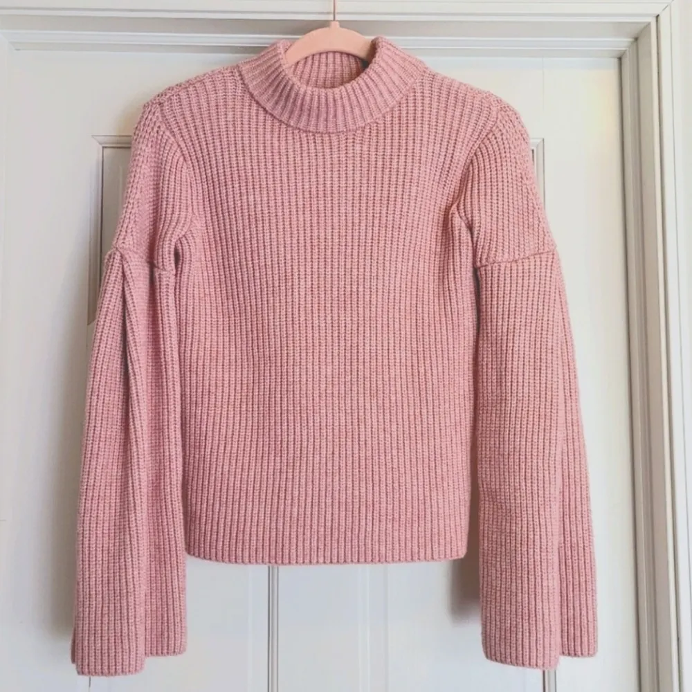 64. ENDLESS ROSE Pink Bell Sleeve Sweater small Revolve - Image 2