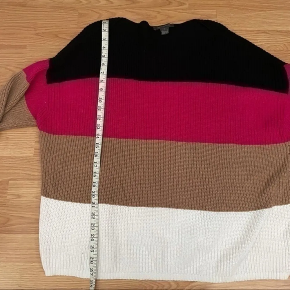 French Connection Sweater Size Large - Image 6