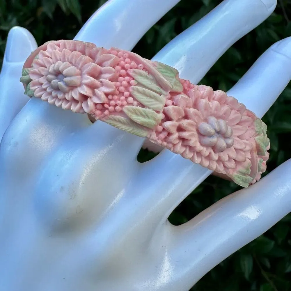 Retro Floral Carved Resin Bangle bracelet Pink and Green - Image 4