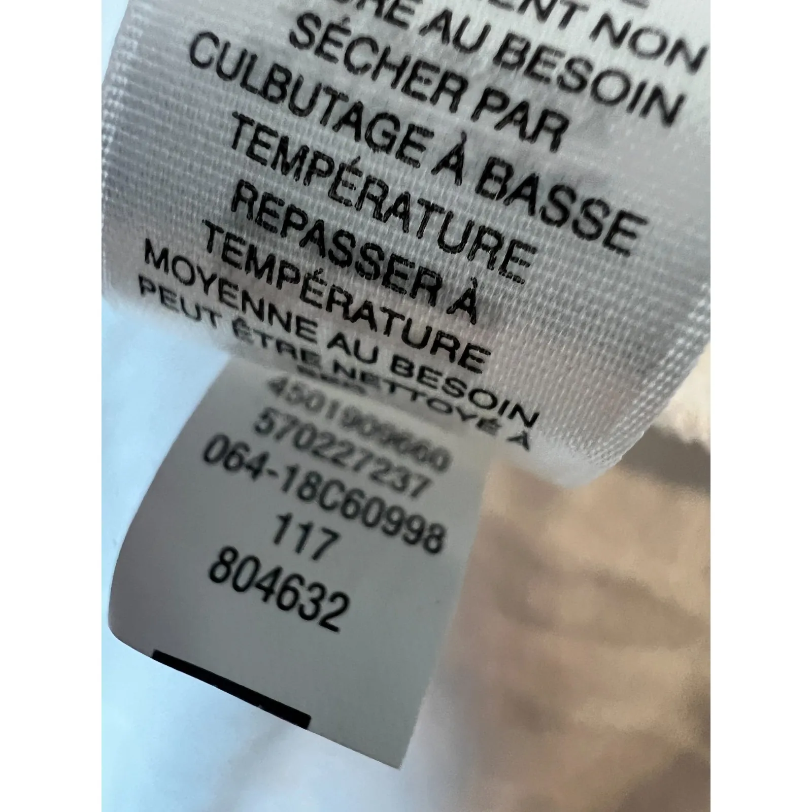 Chicos Zenergy Tunic Top Seam Detail White Flowy Comfy size 0 Blouse Shirt Small - Image 5