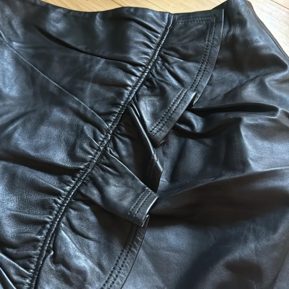 ALC LEATHER SKIRT - Image 3
