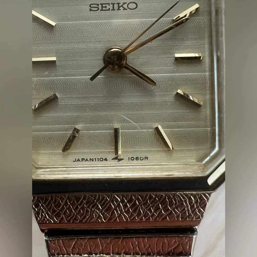 Seiko SGP Gold Plated Vintage Ladies Watch Mechanical Winding Gold Dial - Image 8