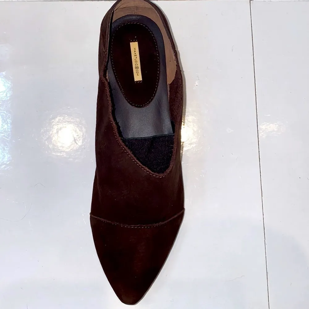 Max Studio  Lively 2 dark brown 💯 suede flats. Traction bottom.Size 6.5 NWT/Box - Image 4