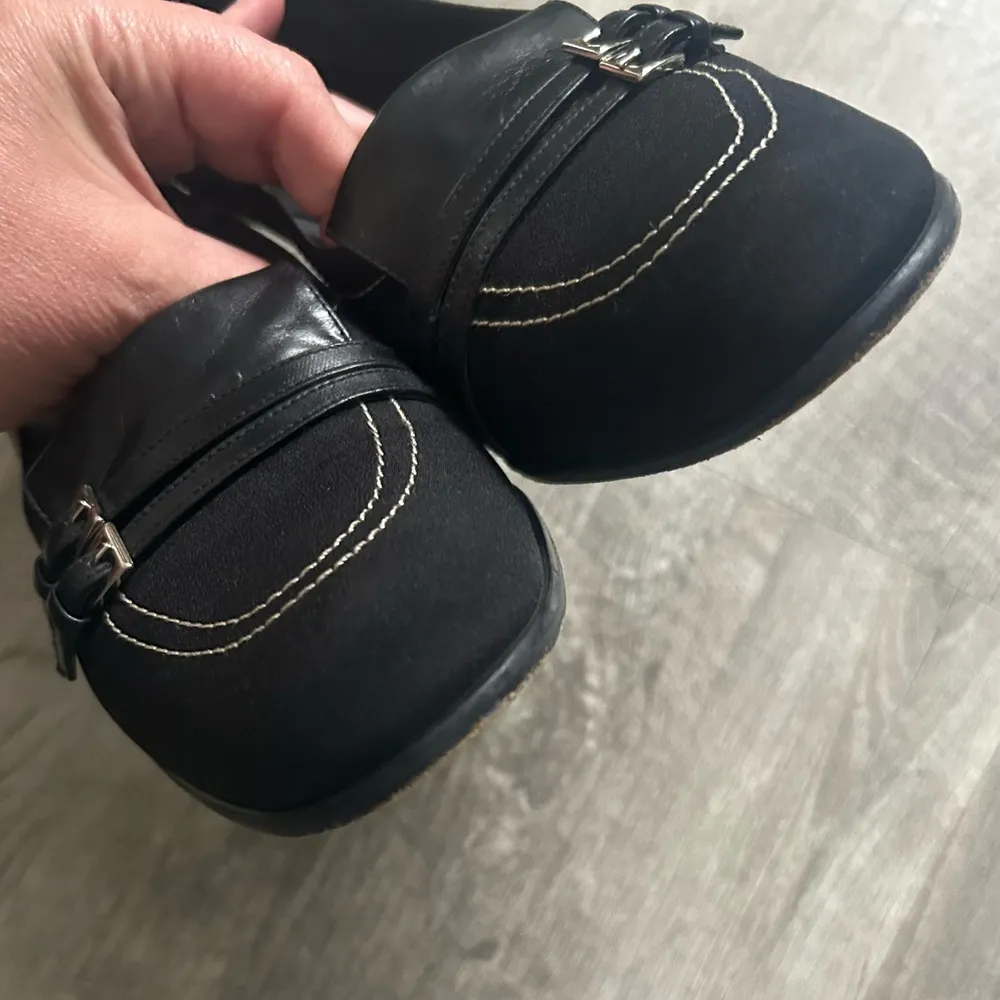 Stuart Weitzman Black Boston crepe pumps size 9.5 - Image 6