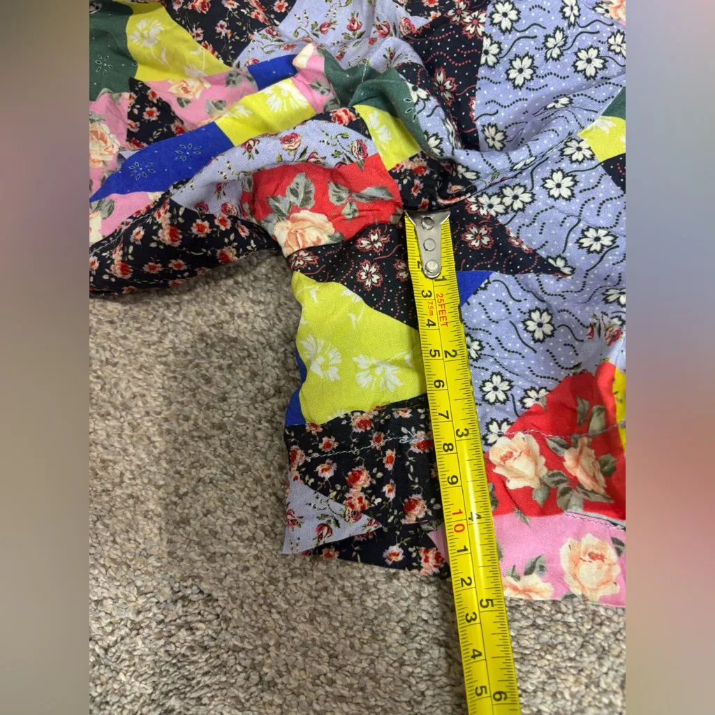 NEW! ANTHROPOLOGIE COREY LYNN CALTER FLORAL PATCHWORK SHORT OVERALLS Small - Image 9