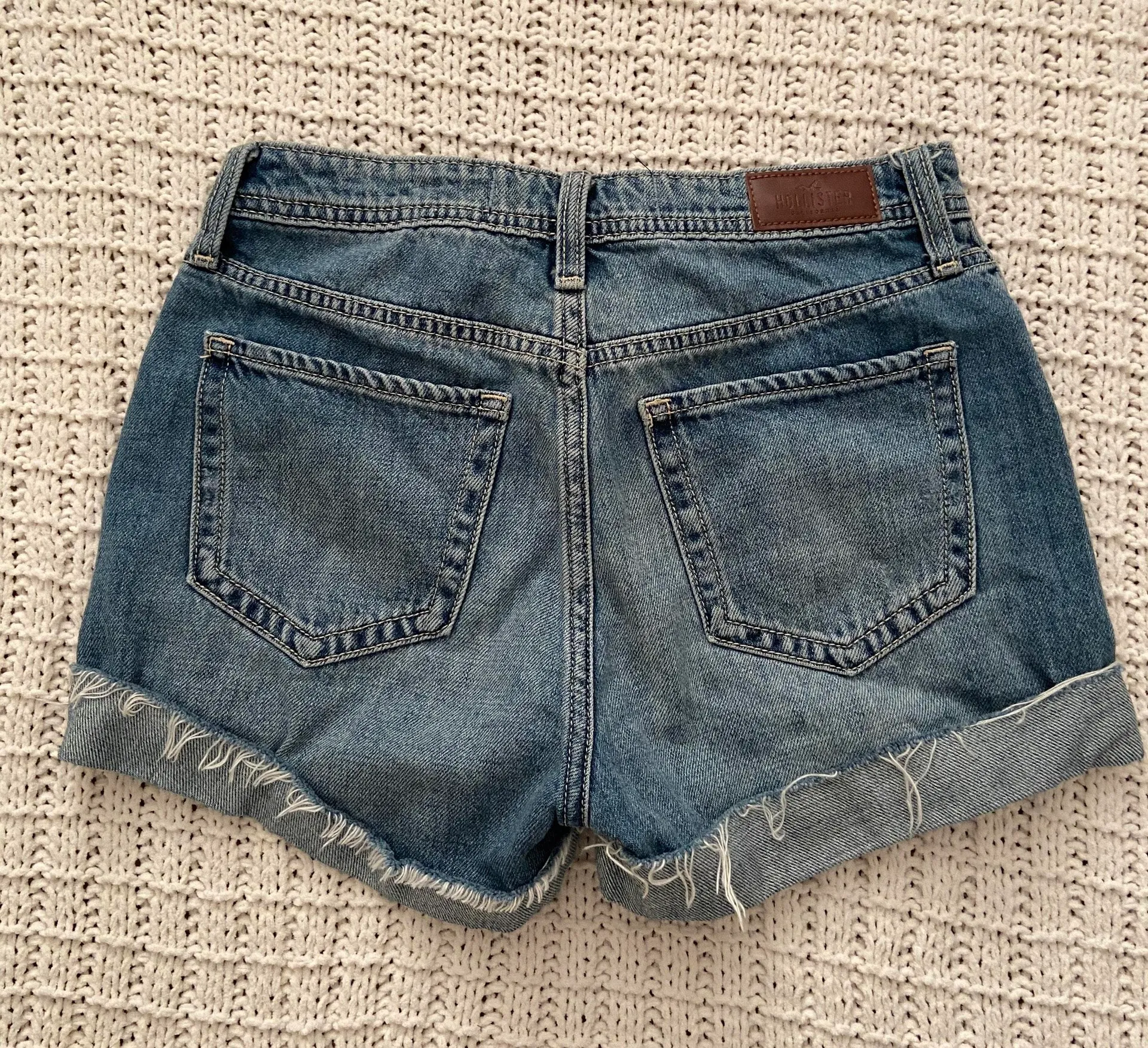 Hollister High Waisted Shorts - Image 2