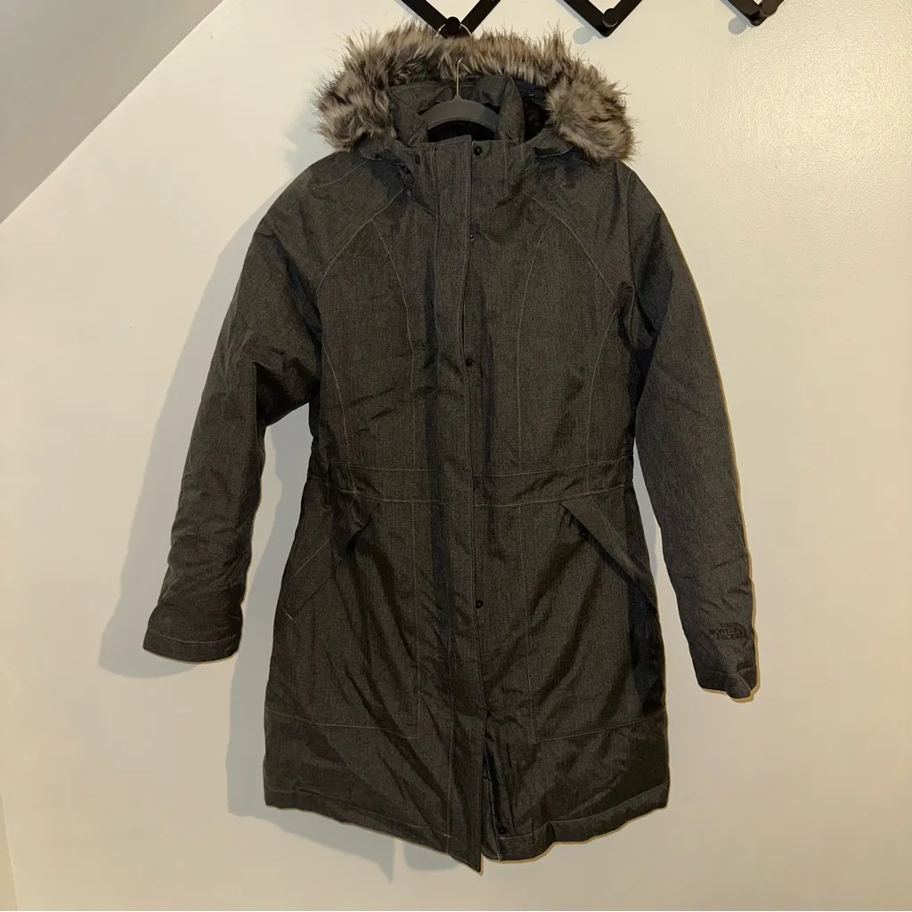 The North Face Women's Charcoal Dark Gray Heavy Hooded Parka Size Medium - Image 6