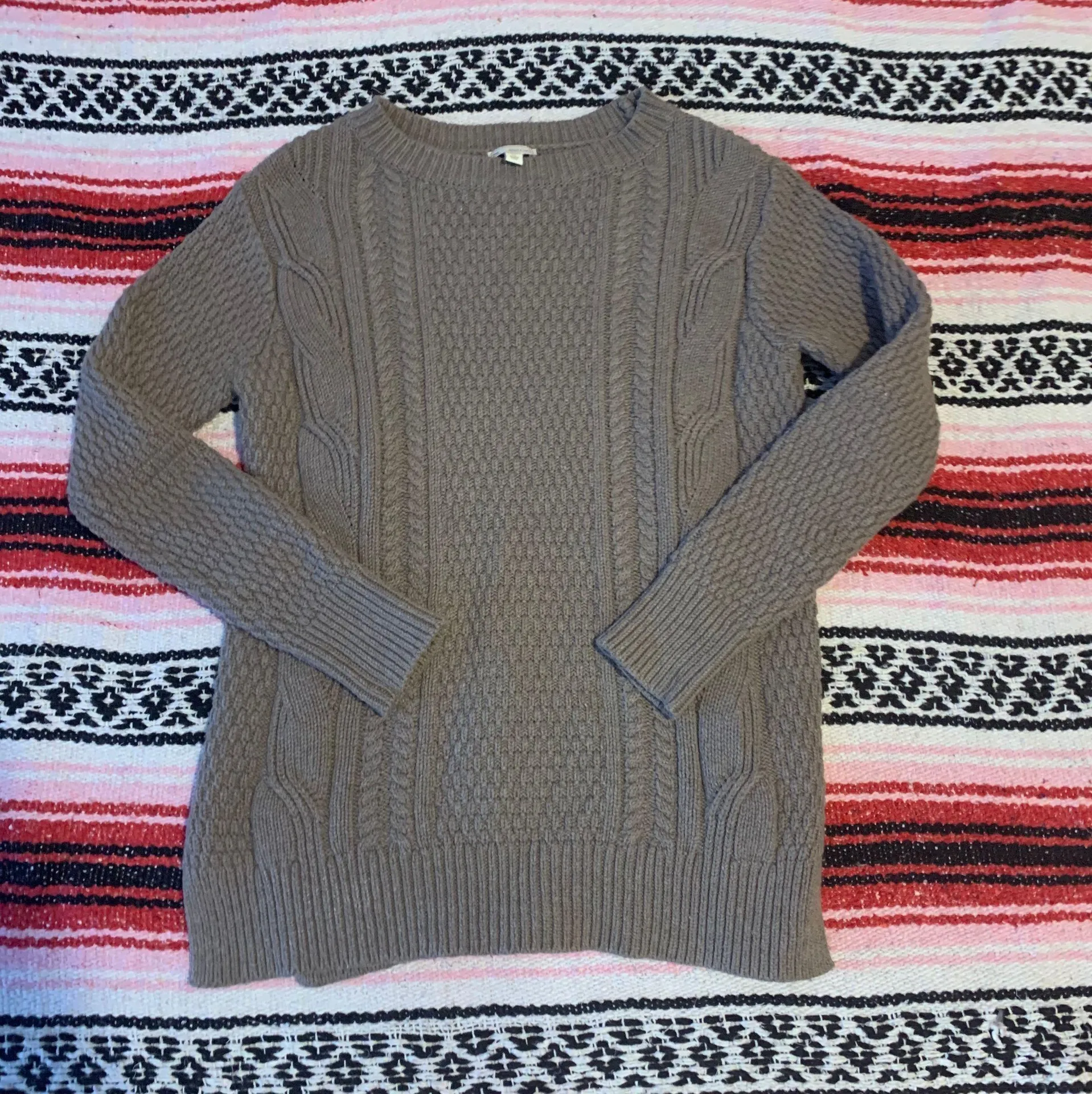 Gap Cable Knit Crewneck Sweater - Image 4