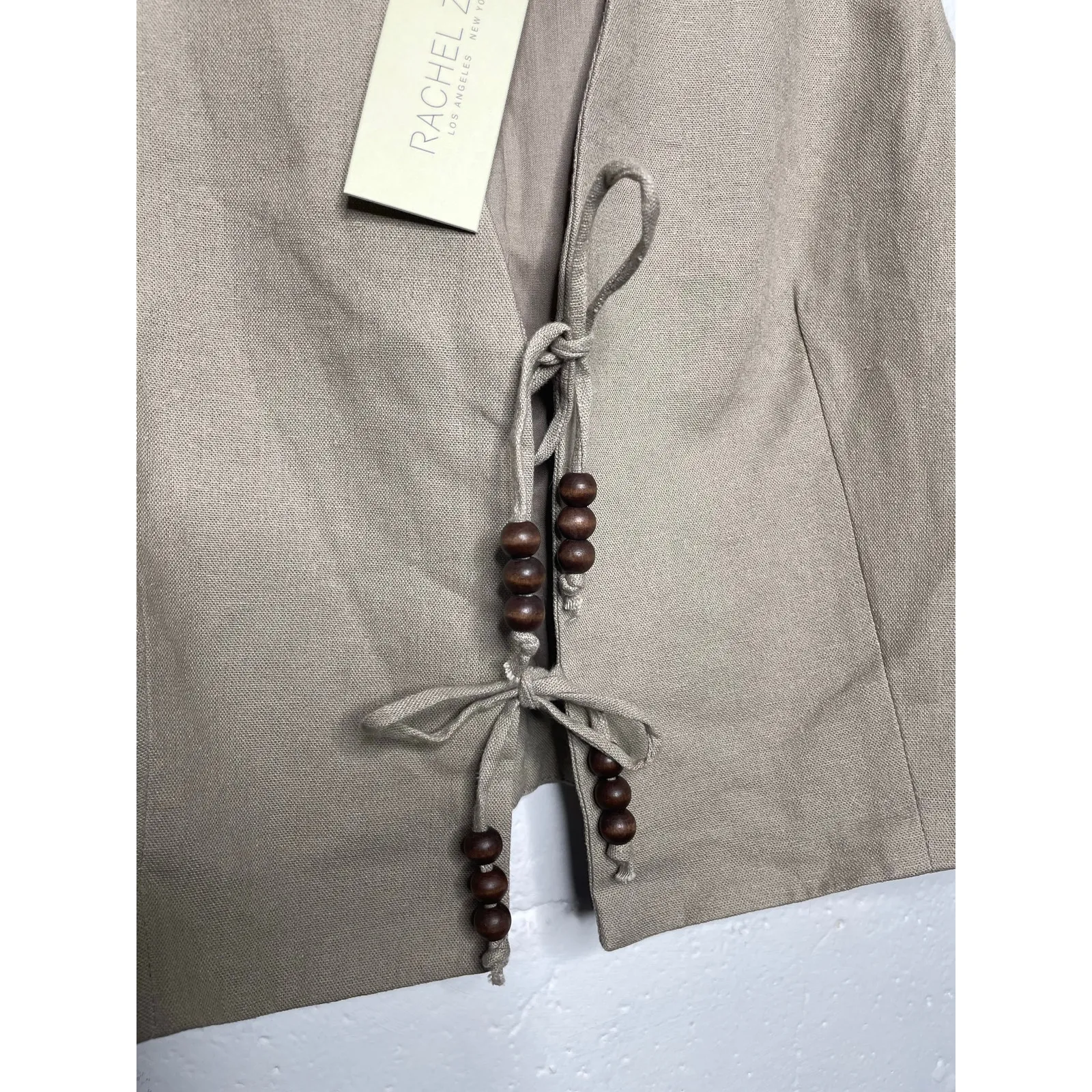 NEW Rachel Zoe Linen Front Tie Vest Tan Beige Beaded Ties Size 10 - Image 4