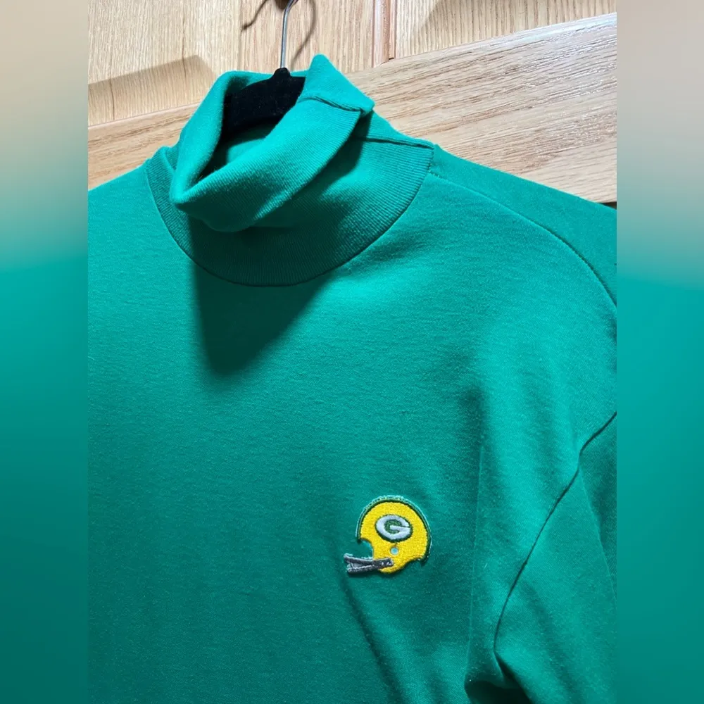 Women’s XL Super Vintage Green Bay Packers Embroidered Helmet Logo 7 Turtleneck - Image 2