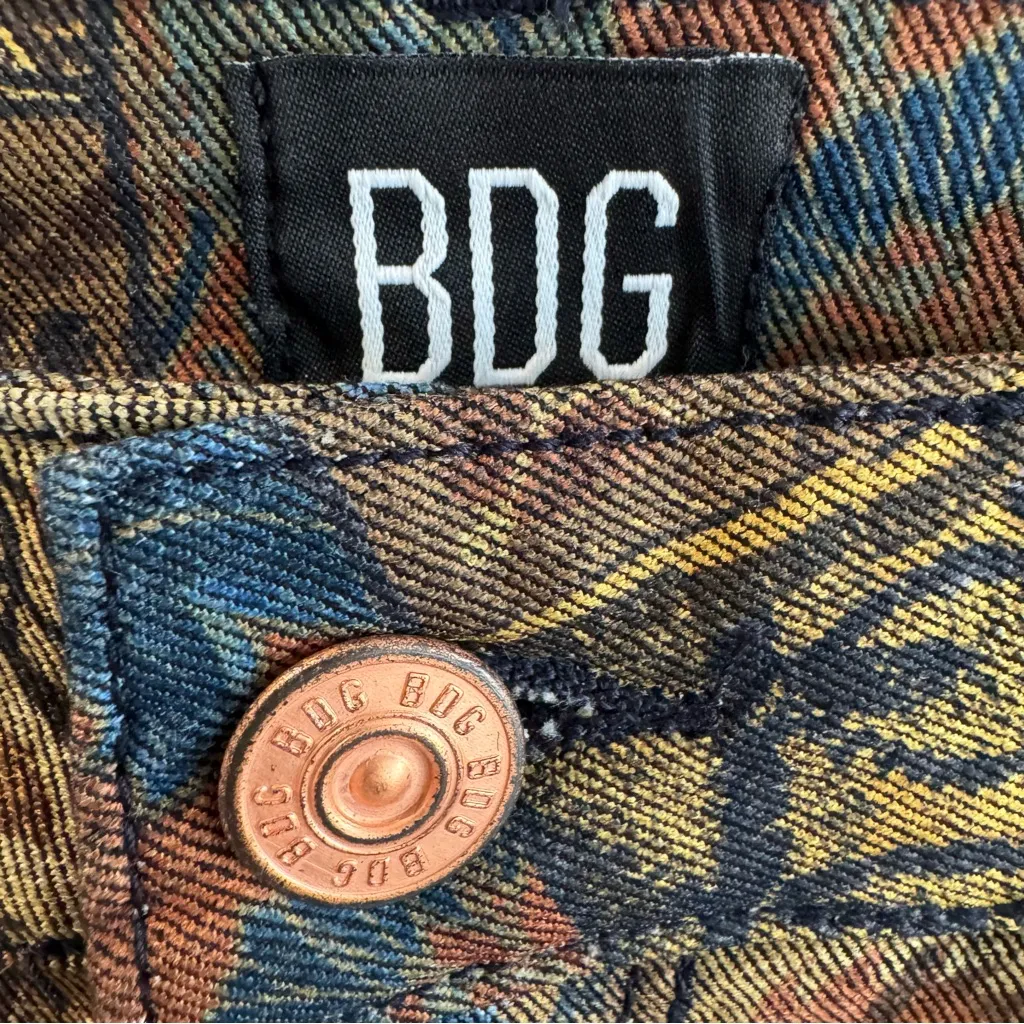 Urban Outfitters BDG High-Waisted Flare Jean Jacquard Print Size 27 - Image 7