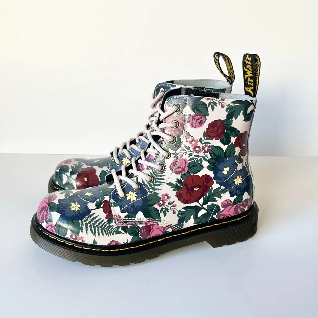 Dr Martens 1460 floral lace up boots NEW 5 - Image 2