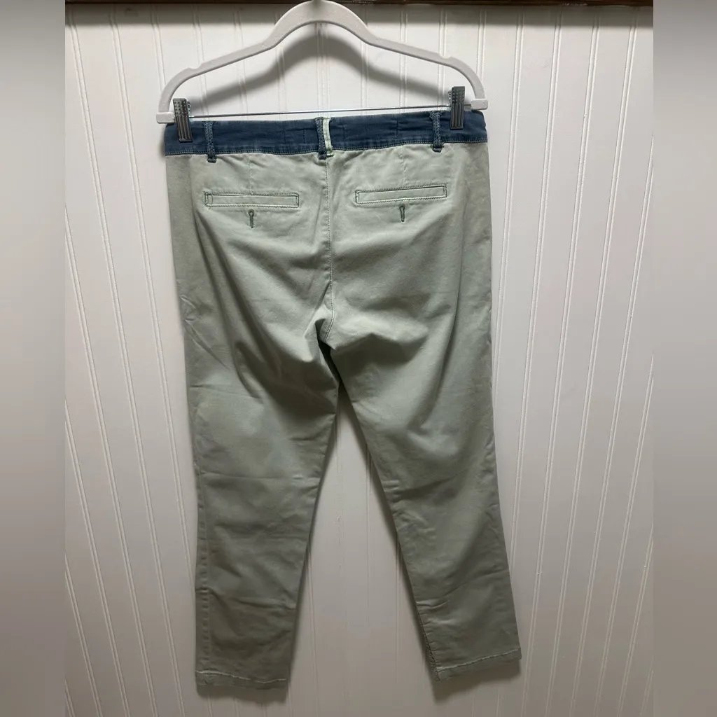 Anthropologie Pilcro Hyphen jeans with inset lace crochet on inner seam sz 28 - Image 4