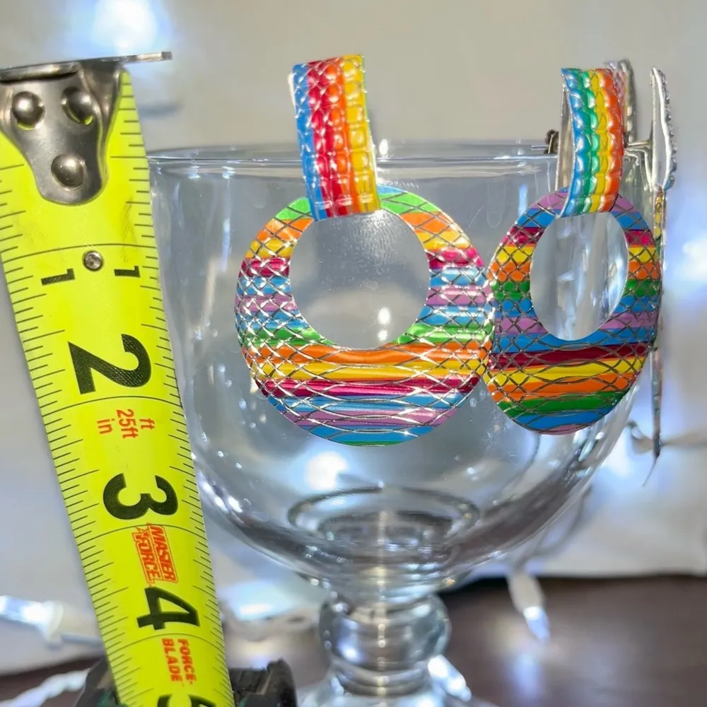 2 Pairs Vintage Pride Rainbow Dangle Earrings Bundle - Image 6