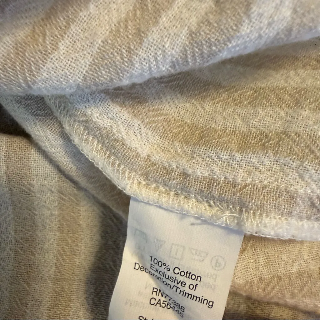 Madewell boho Top with Embroidered Neckline - Image 7