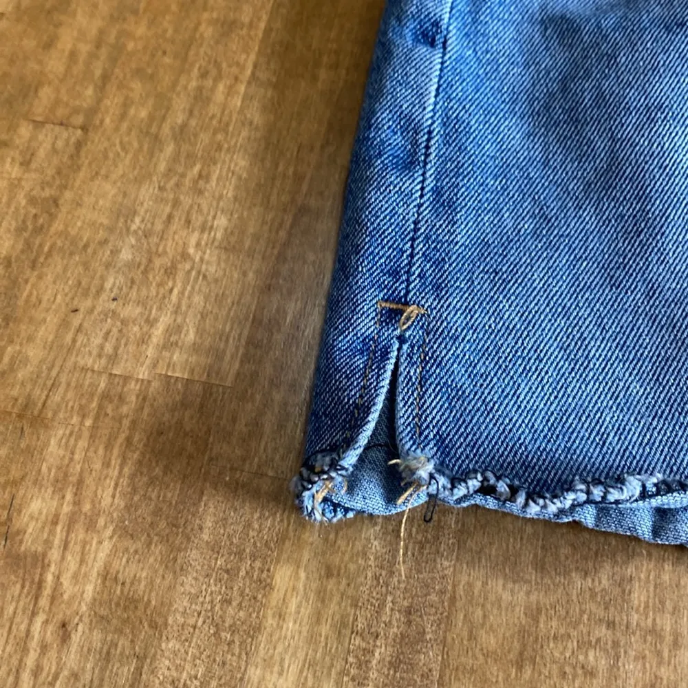 jean shorts 8 button-fly high rise - Image 7