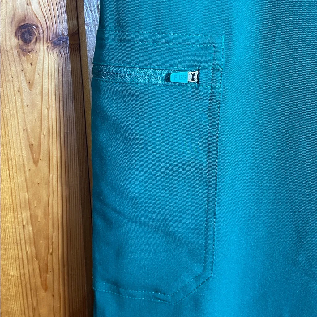 Figs pants women's hunter green yola nurse scrubs NWT size medium straight leg - Image 10