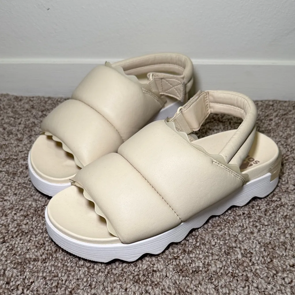 Sorel Women's Viibe Slingback Slip-Ons
Size 9
Honey White/Sea Salt - Image 2